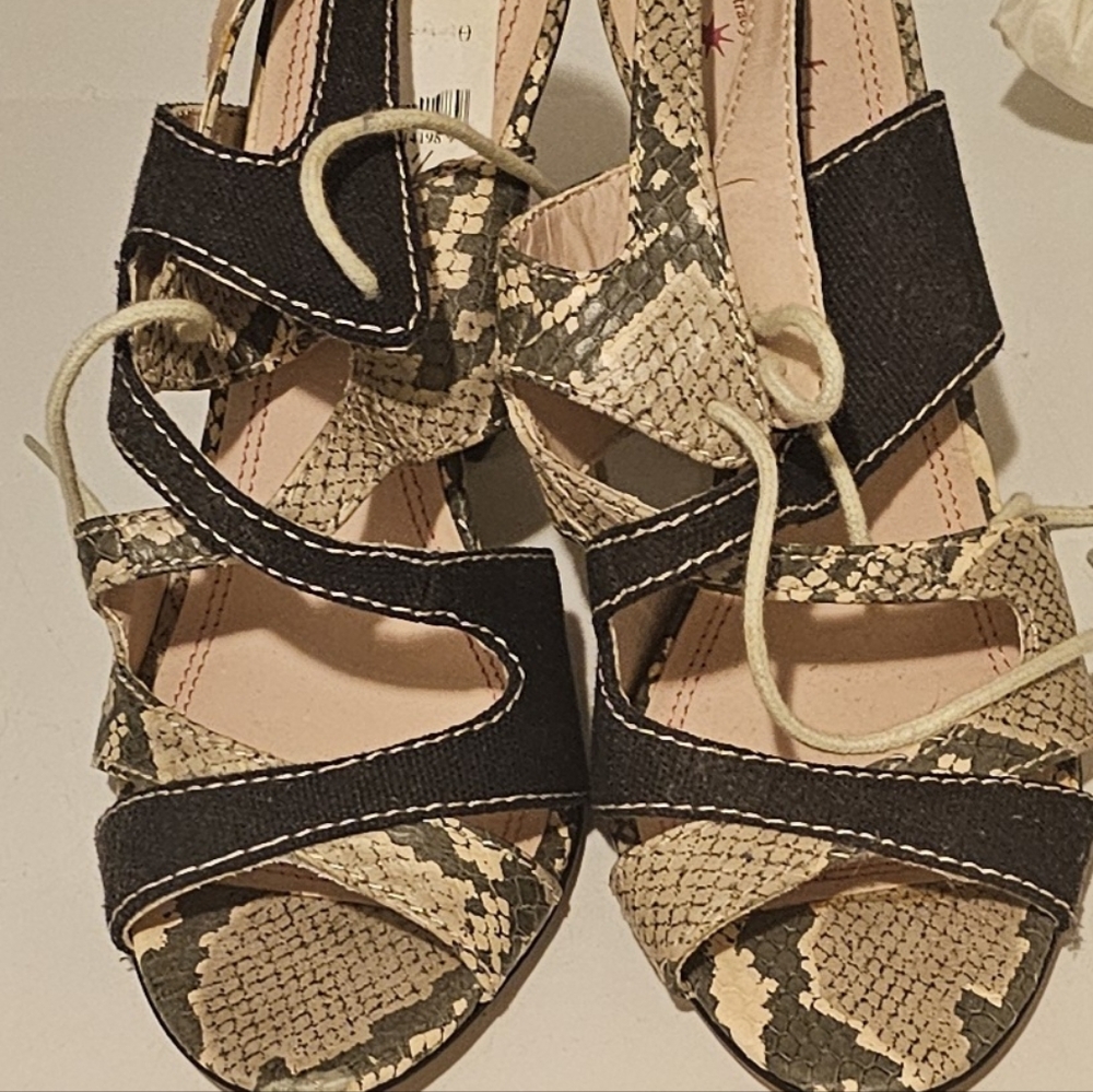 Sandals - Picture 2 of 2